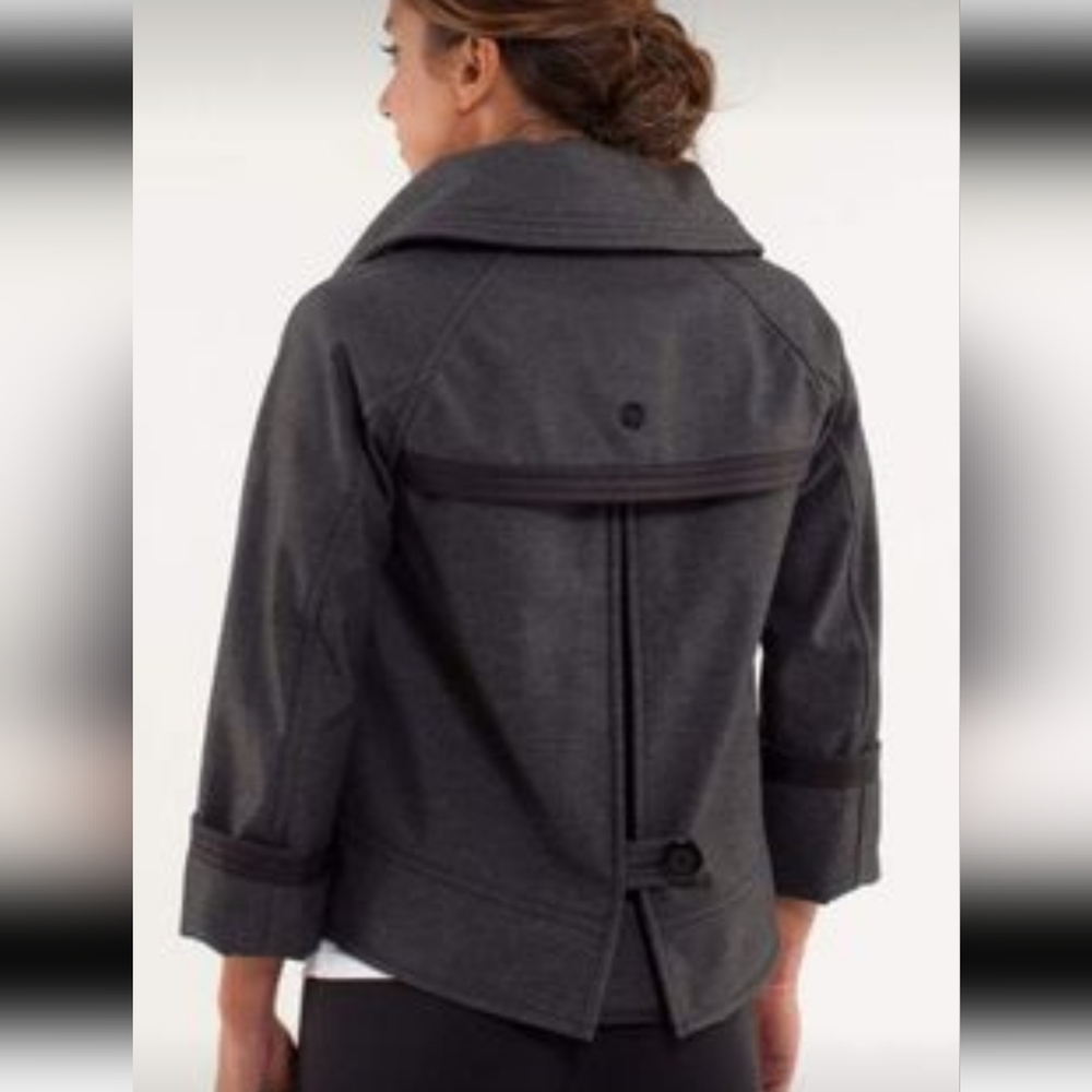 Lululemon Coco Softshell - Picture 2 of 3